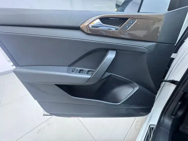 Volkswagen Tharu — Фото автомобиля 17
