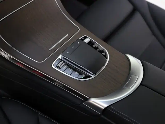 Mercedes-Benz GLC-Class — Фото автомобиля 12