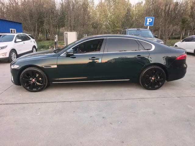 Jaguar XFL — Фото автомобиля 2