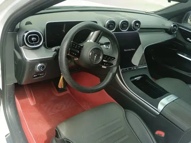 Mercedes-Benz C-Class — Фото автомобиля 12