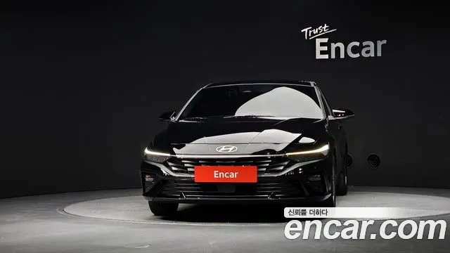 Hyundai Avante CN7 — Фото автомобиля 3