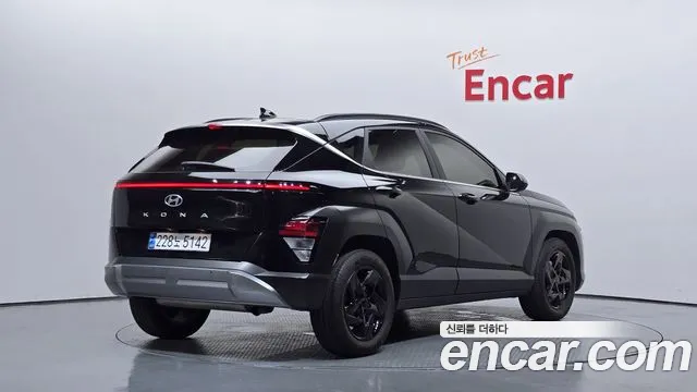 Hyundai Kona Kona (SX2) Бензин 1.6 турбо 2WD — Фото автомобиля 2