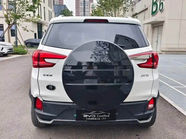 BYD Yuan Pro — Фото автомобиля 10