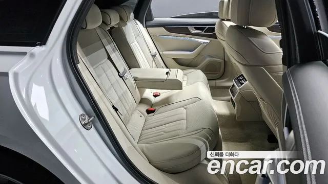 Audi A6 45 TFSI Premium — Фото автомобиля 12