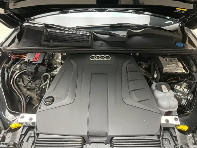 Audi Q7 — Фото автомобиля 28