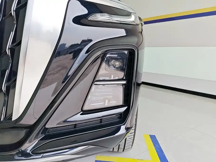 Hongqi Hongqi HS3 PHEV 2024 PHEV 115km Power Edition — Фото автомобиля 5