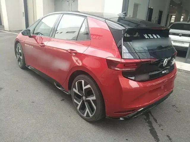 Volkswagen ID.3 — Фото автомобиля 4