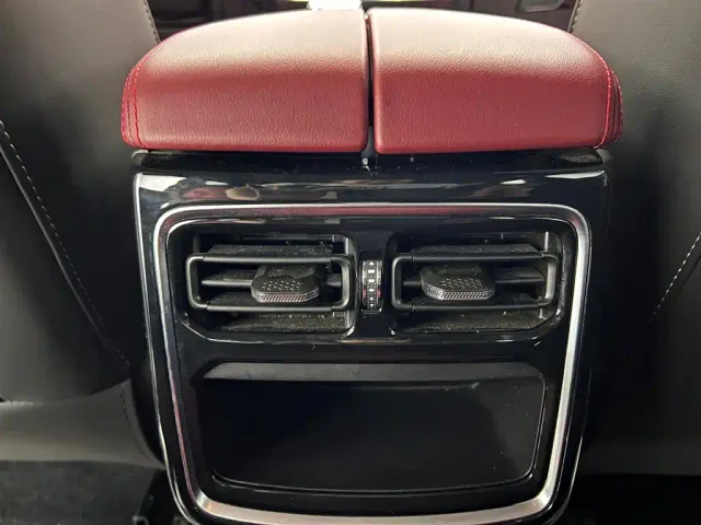 Jetour X70 Plus — Фото автомобиля 15