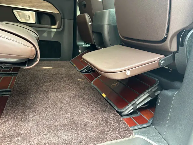 Mercedes-Benz V-Class — Фото автомобиля 15