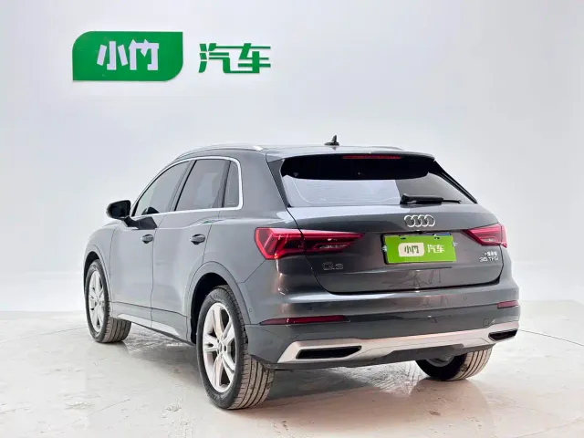 Audi Q3 — Фото автомобиля 3