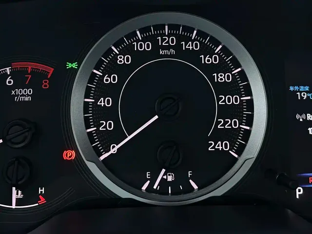 Toyota Corolla — Фото автомобиля 13