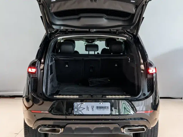 Land Rover Range Rover Sport — Фото автомобиля 16