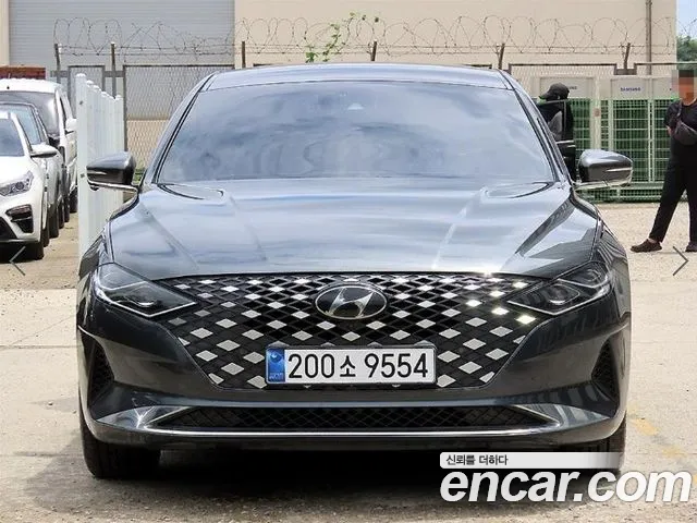 Фотография автомобиля — Hyundai Grandeur (New) Hybrid