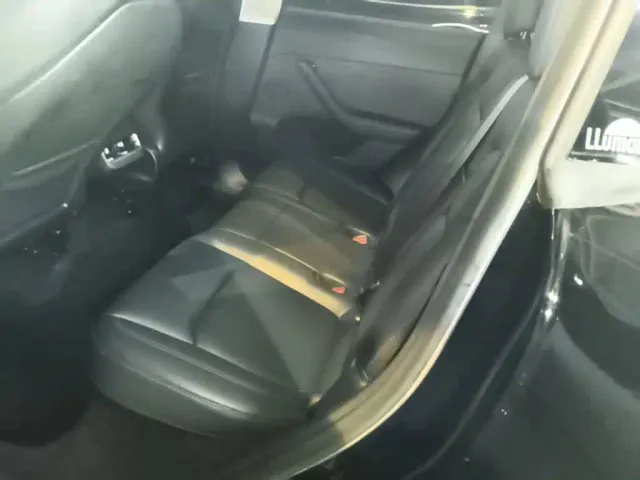 Tesla Model Y — Фото автомобиля 16