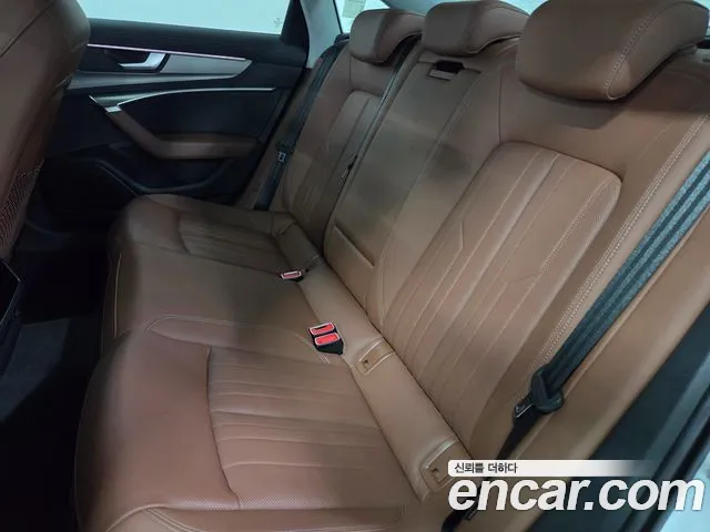 Audi A6 C8 — Фото автомобиля 11