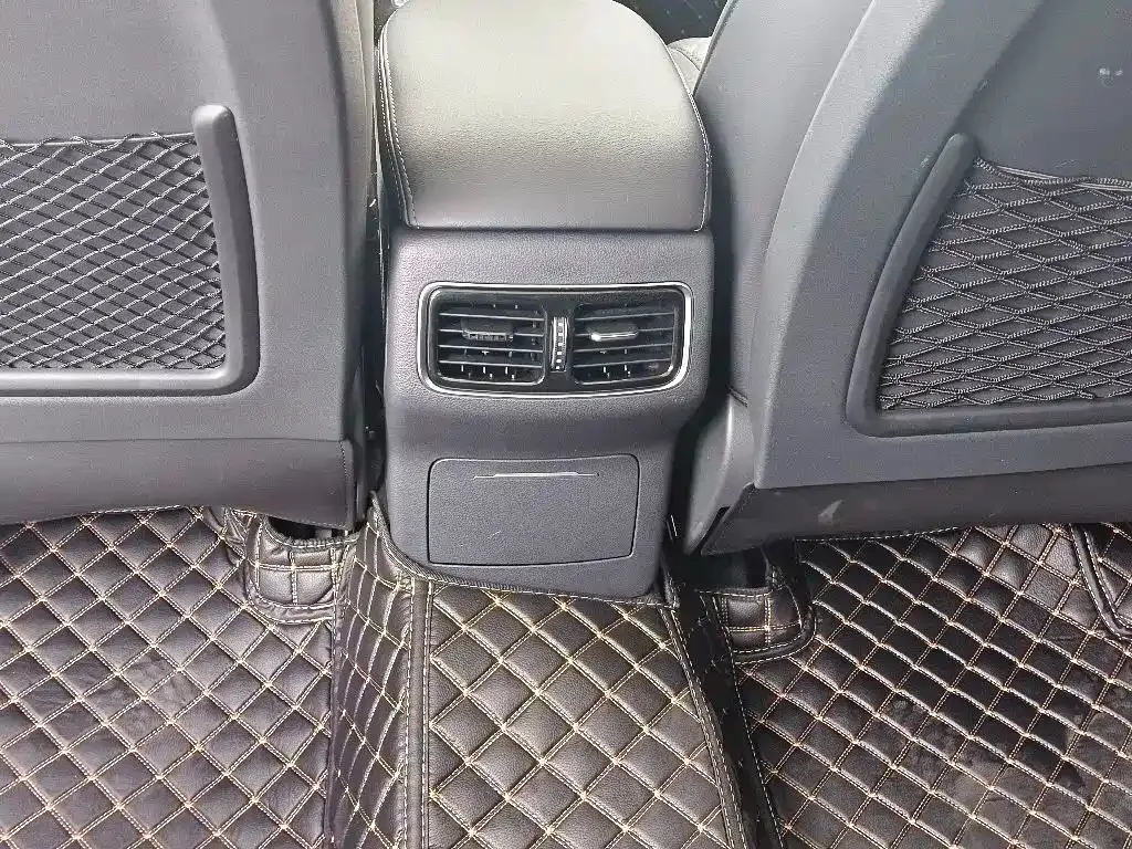Hongqi Hongqi HS5 2022 2.0T Smart Connect Flagship AWD Edition — Фото автомобиля 11