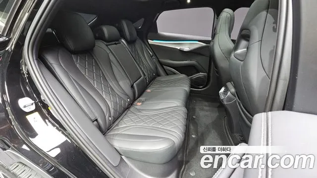 BYD Sealion 7 — Фото автомобиля 11