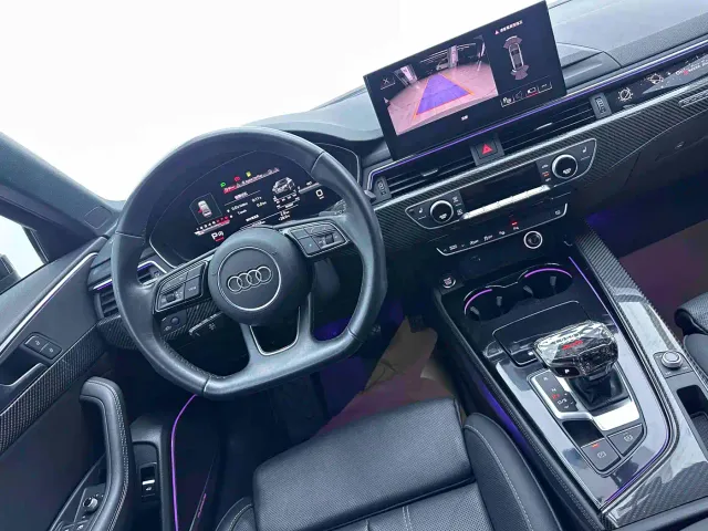 Audi A4L — Фото автомобиля 10