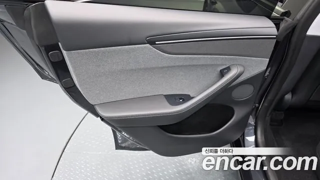 Tesla Model Y Модель Y — Фото автомобиля 7