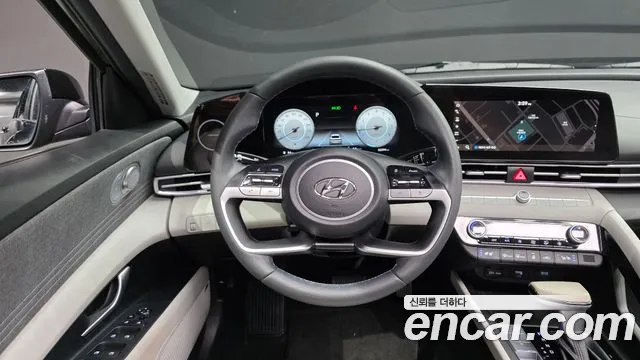 Hyundai Avante CN7 — Фото автомобиля 13