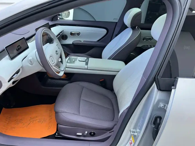 Changan Qiyuan A06 — Фото автомобиля 6