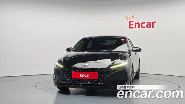 Hyundai Avante CN7 — Фото автомобиля 3