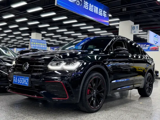 Фотография автомобиля — Volkswagen Tiguan X