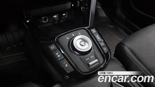 Kia Seltos New — Фото автомобиля 12