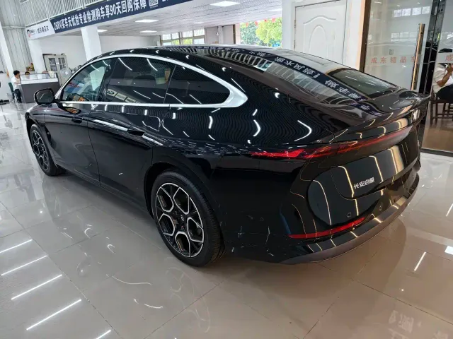 Changan Qiyuan A07 — Фото автомобиля 4