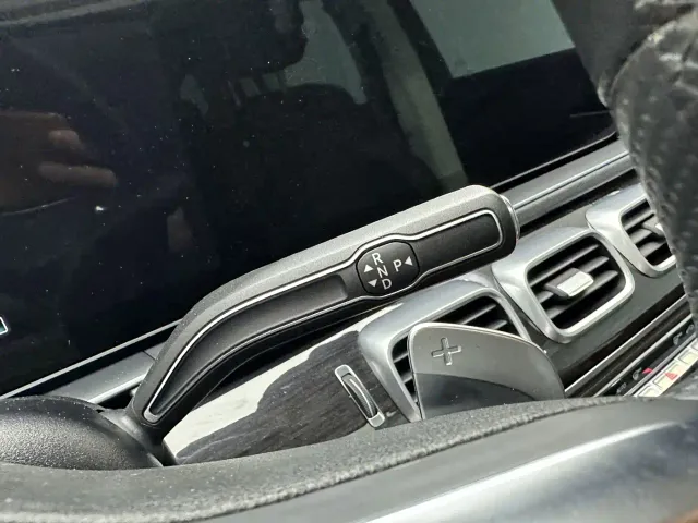 Mercedes-Benz GLS-Class — Фото автомобиля 17