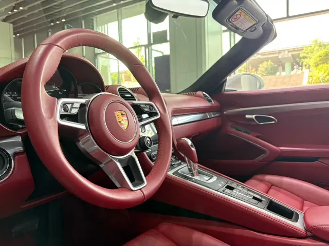 Porsche 718 — Фото автомобиля 14