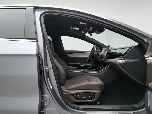 BYD Han — Фото автомобиля 23