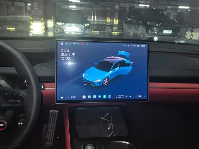 Xiaomi SU7 — Фото автомобиля 13