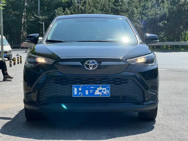 Toyota Frontlander — Фото автомобиля 2