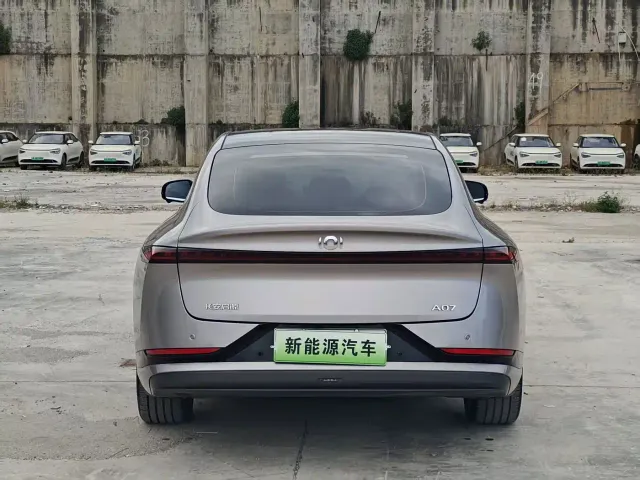 Changan Qiyuan A07 — Фото автомобиля 8