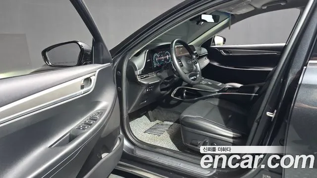 Hyundai Grandeur New — Фото автомобиля 10