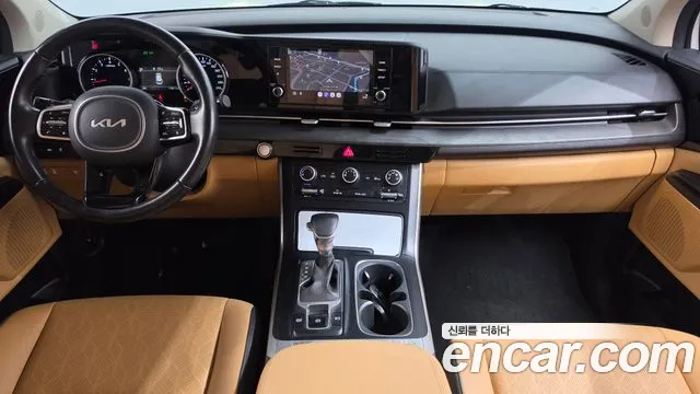 Kia Carnival Generation 4 — Фото автомобиля 7