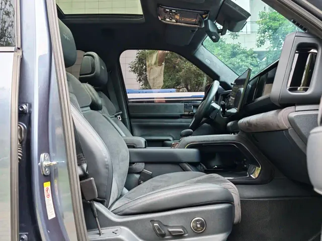 BYD FangChengBao Leopard 5 — Фото автомобиля 15