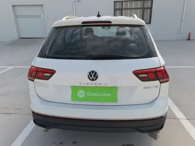 Volkswagen Tiguan L — Фото автомобиля 5