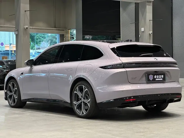 Nio ET5 Touring — Фото автомобиля 3