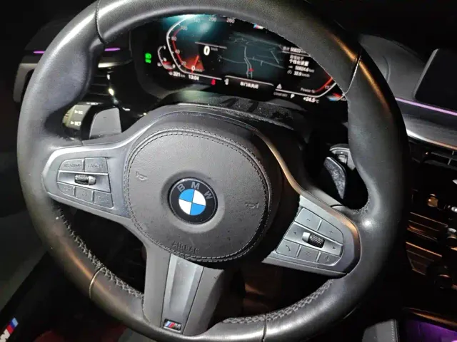 BMW 5 Series — Фото автомобиля 15