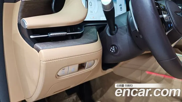 Genesis G90 Бензин 3.5 турбо AWD — Фото автомобиля 25