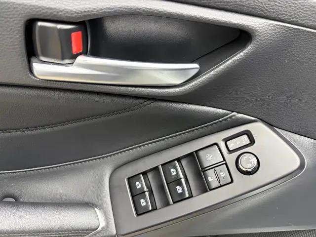 Toyota Avalon — Фото автомобиля 12