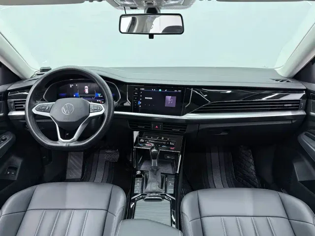 Volkswagen Passat — Фото автомобиля 7