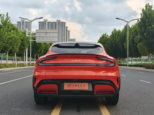 Xiaomi YU7 — Фото автомобиля 5
