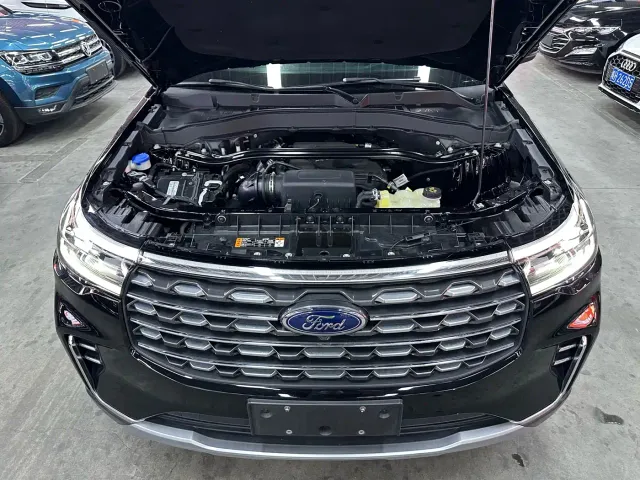 Ford Explorer — Фото автомобиля 19