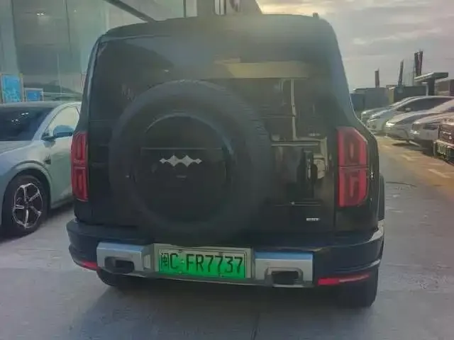 BYD FangChengBao Leopard 5 — Фото автомобиля 3