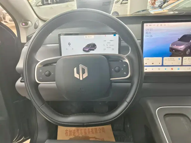 Leapmotor C10 — Фото автомобиля 8
