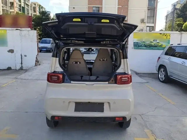 Wuling Hongguang Mini EV — Фото автомобиля 18