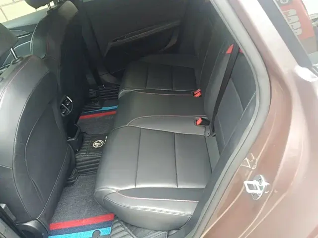 MG MG5 2025 300TGI Global Flagship — Фото автомобиля 12
